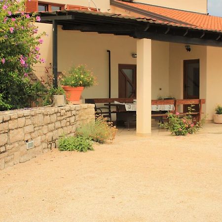 Apartman Robi Nova Vas  Bagian luar foto