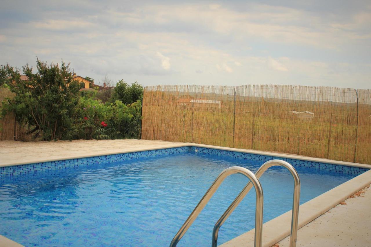 Apartman Robi Nova Vas  Bagian luar foto