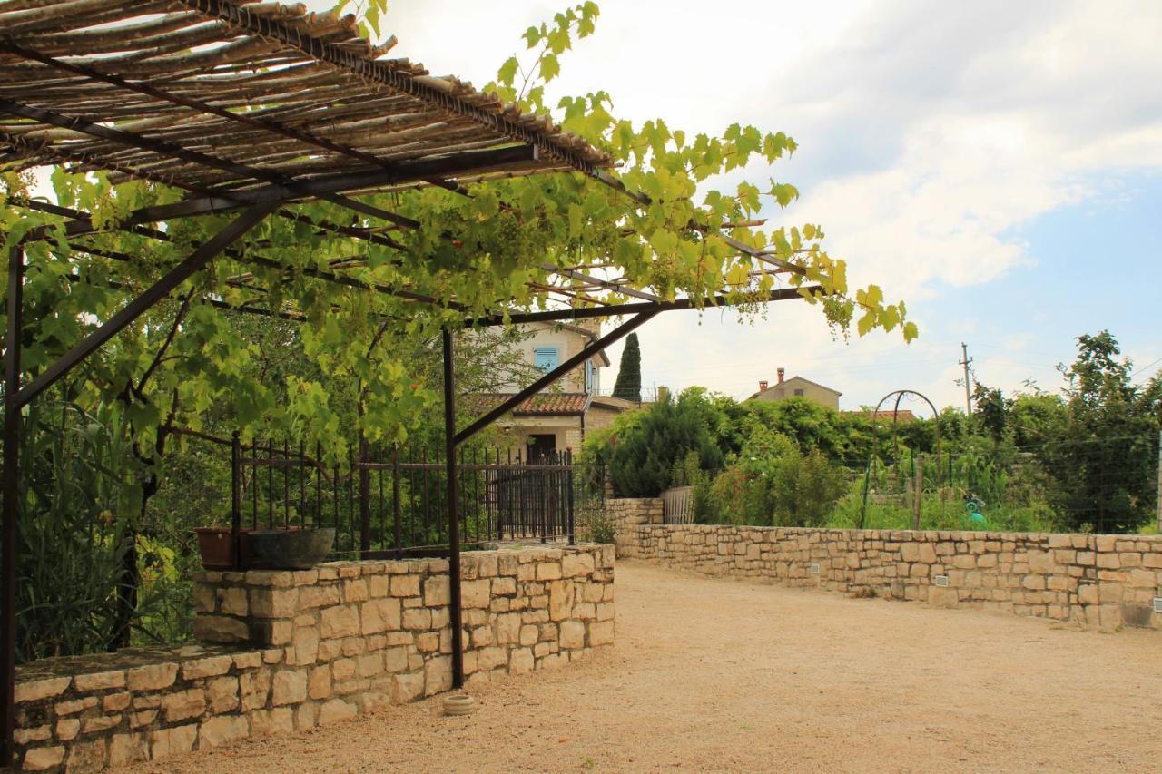 Apartman Robi Nova Vas  Bagian luar foto